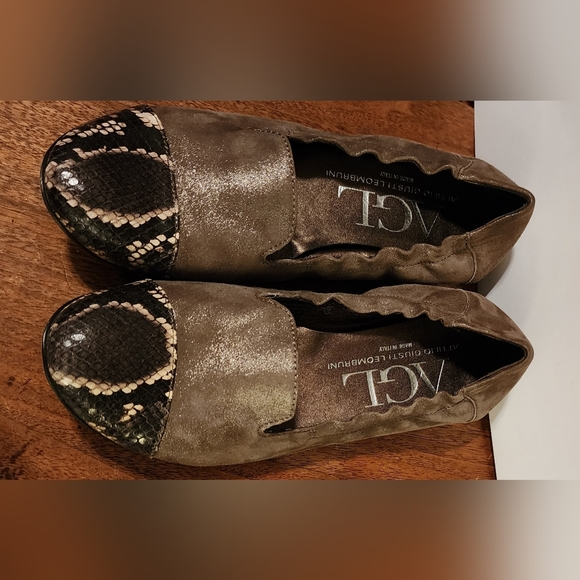 AGL Attilio Giusti Leombruni Bronze leather and reptile flats - Picture 2 of 6